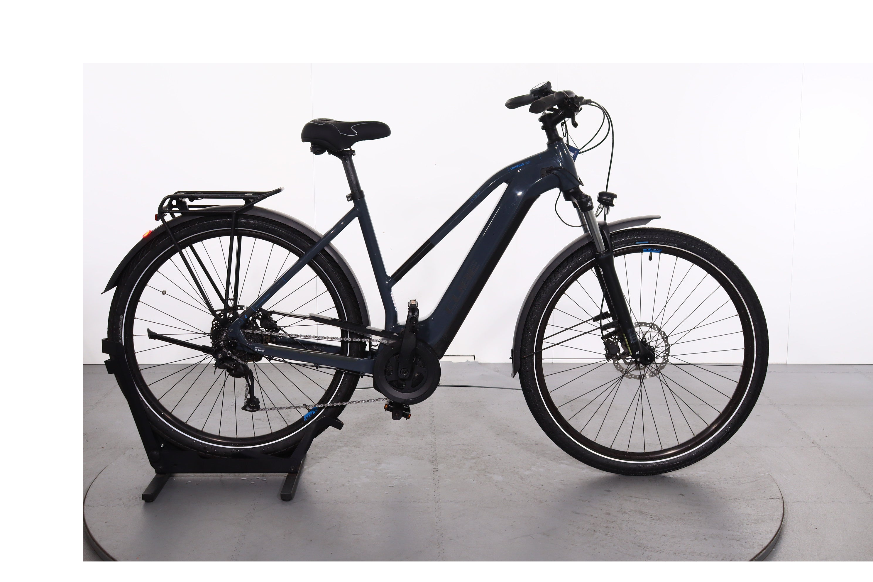 Cube Touring Hybrid One