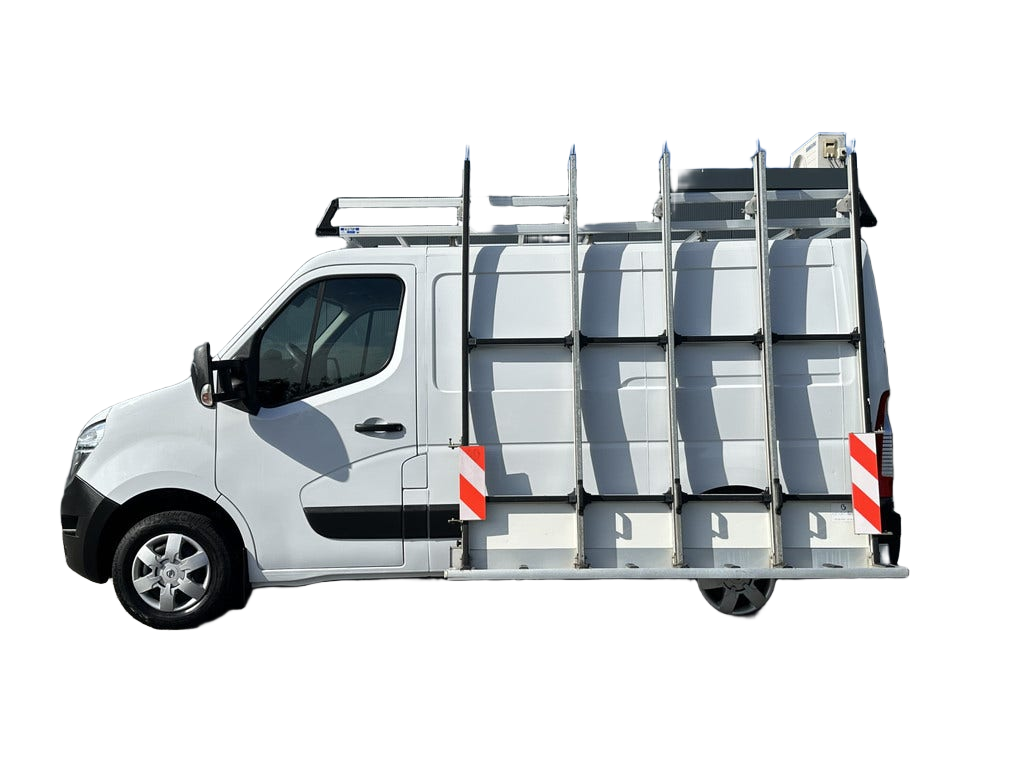 Nissan NV400
