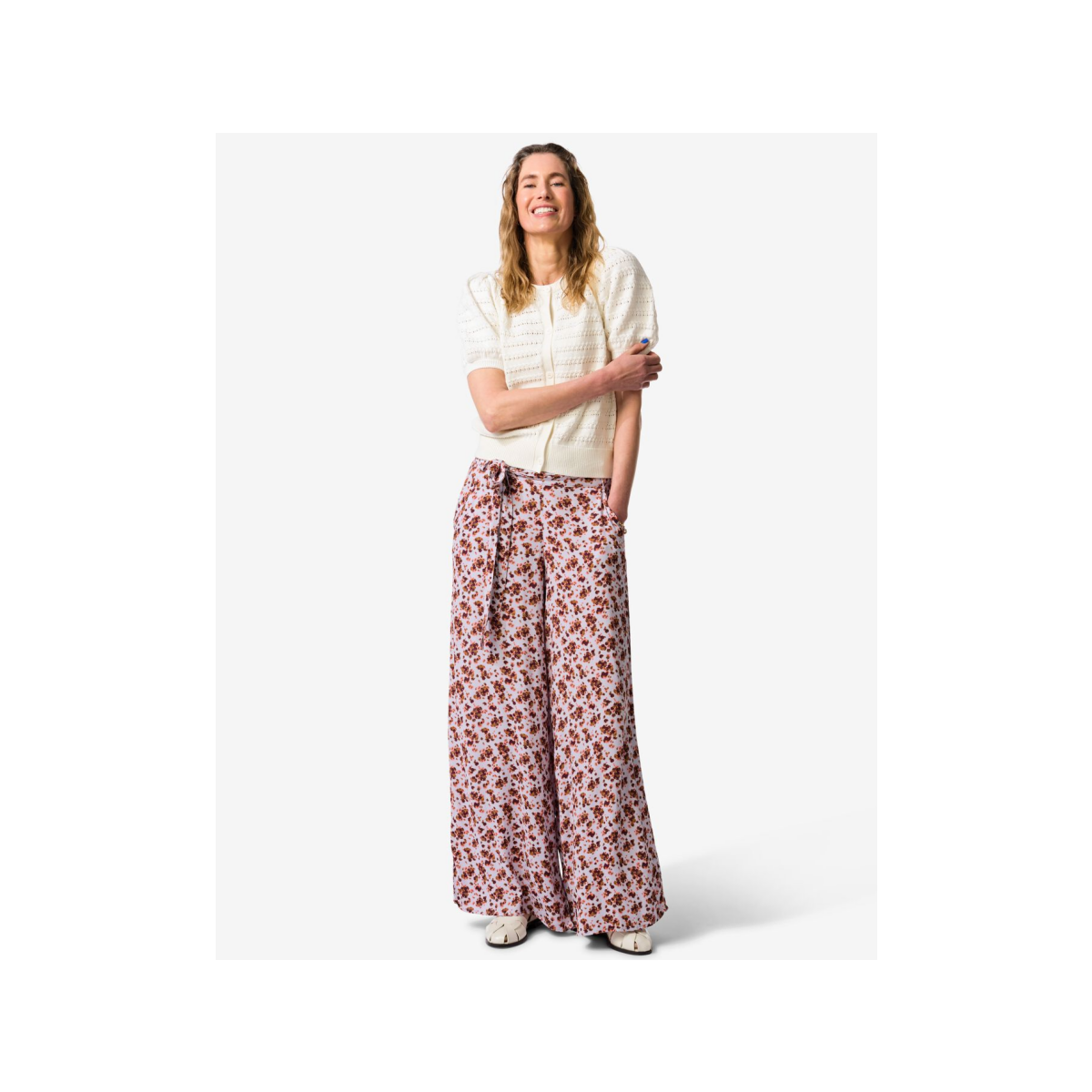 HEMA Damesbroek Remmy wide fit bloemen lila (lila)