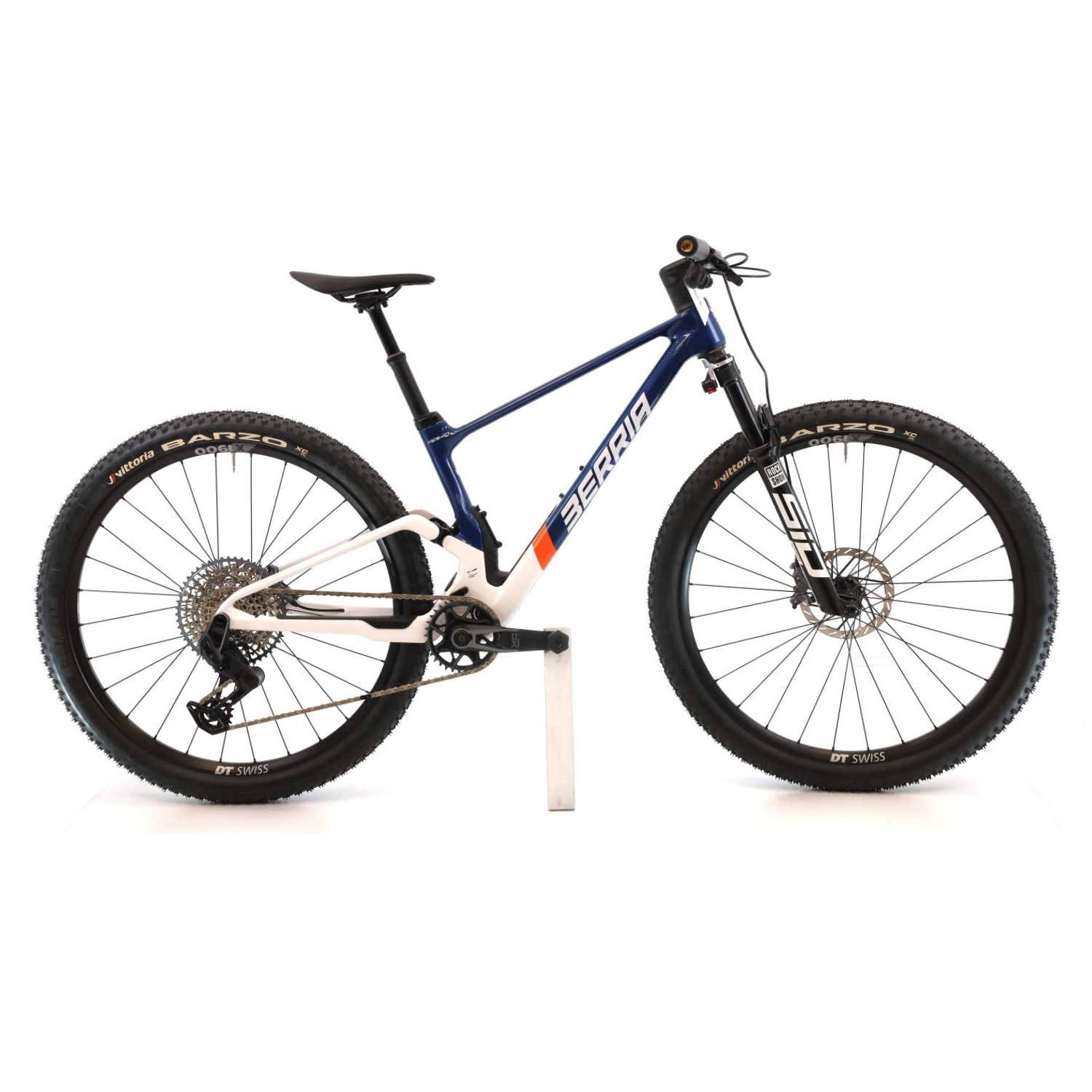 Envío gratis · Berria Mako Pro X0 AXS Flight Attendant Talla M Km.0