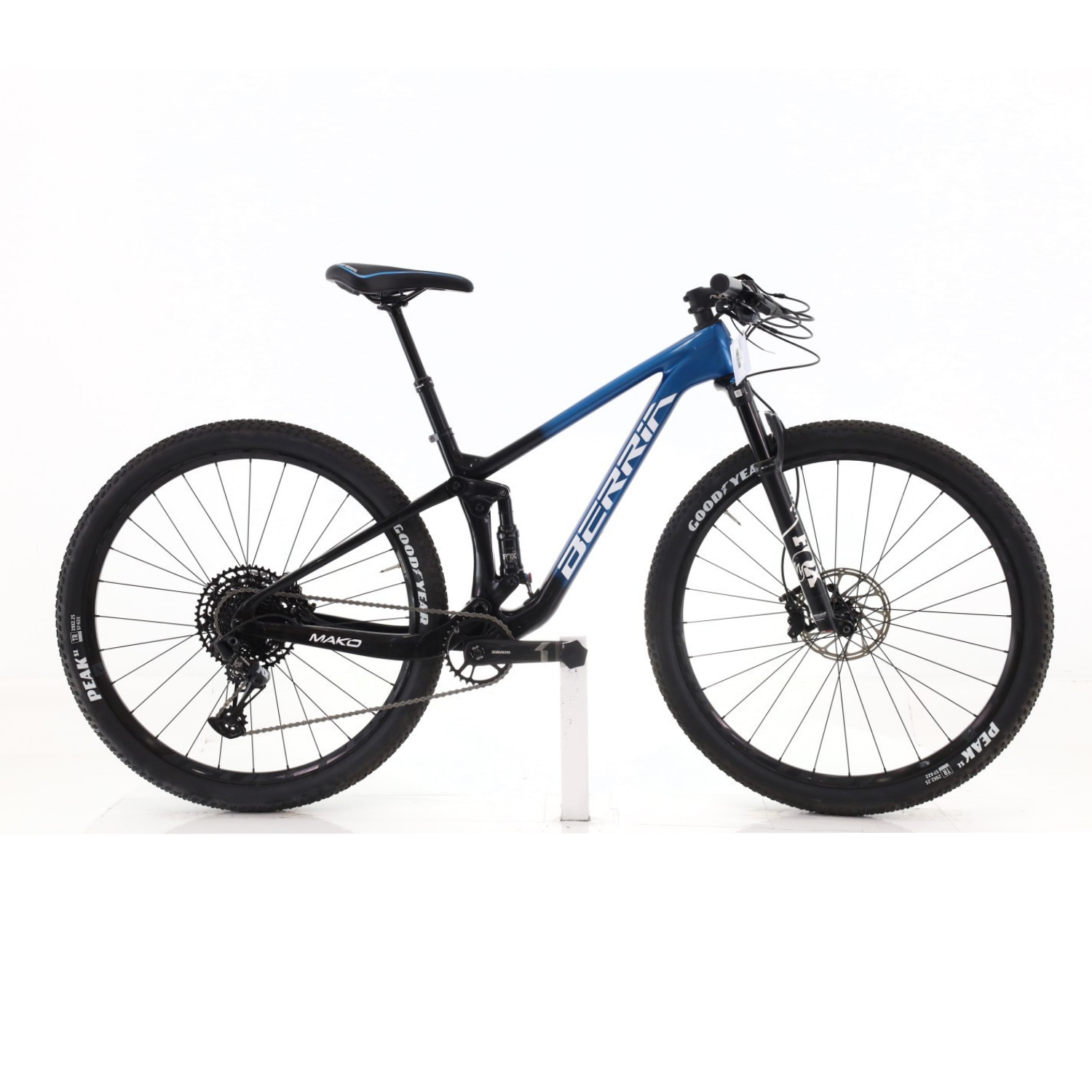 Envío gratis · Berria Mako Talla S Reacondicionada