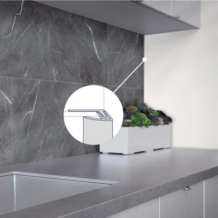 Profile mural alu  profile de bordure a clipser alu pour Senso Wall Gerflor - 260 cm x 1.5 cm x 0.16 cm