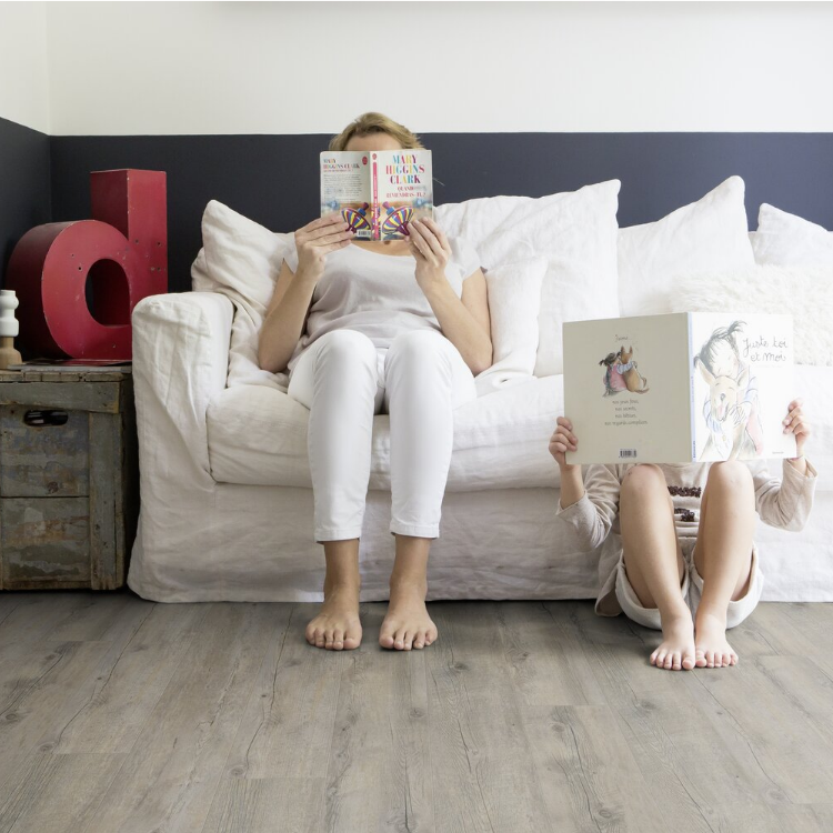 Lame de sol PVC effet bois auto-adhésive pecan Gerflor - 91.4 cm x 15.2 cm x 0.2 cm