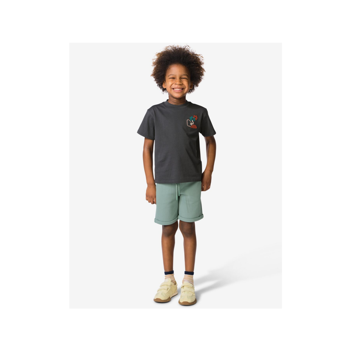 HEMA Kindershort regular fit groen (groen)