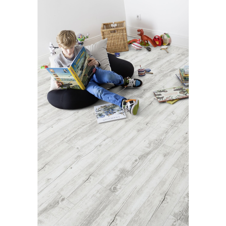 Lame de sol PVC effet bois auto-adhésive white pecan Gerflor - 91.4 cm x 15.2 cm x 0.2 cm — vue 3