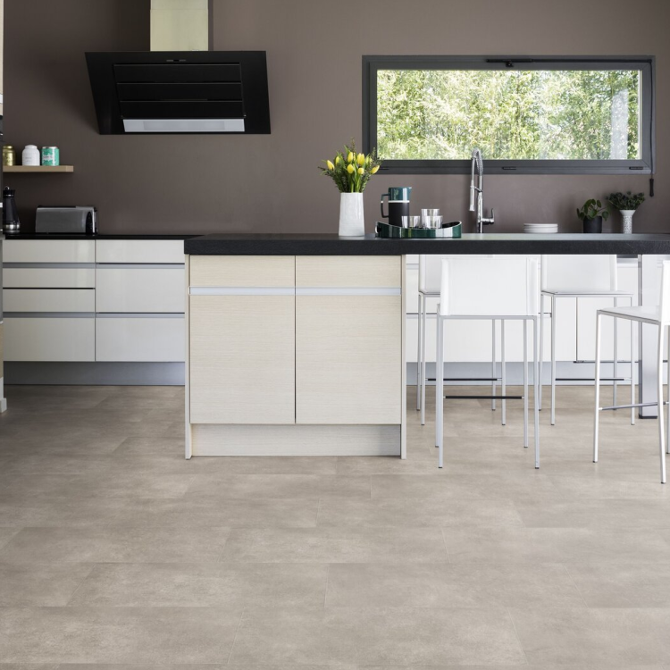 Dalle rectangulaire de sol PVC effet béton clipsable pepper taupe Gerflor - 73 cm x 39.9 cm x 0.57 cm — vue 3