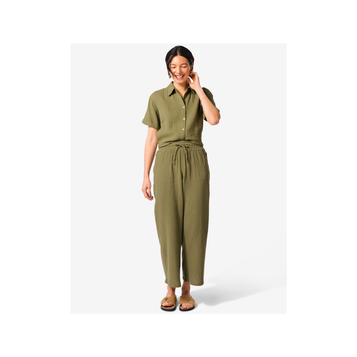 HEMA Damesbroek regular fit mousseline groen (groen)